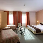 Des Alpes Hotel