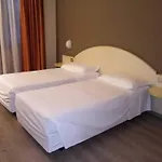 Des Alpes Hotel