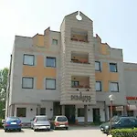 Des Alpes Hotel