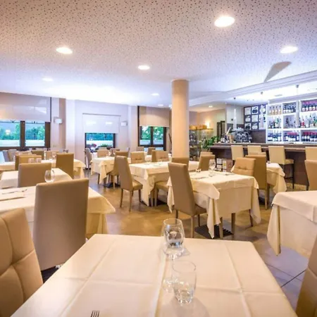 德阿培丝酒店 罗斯塔