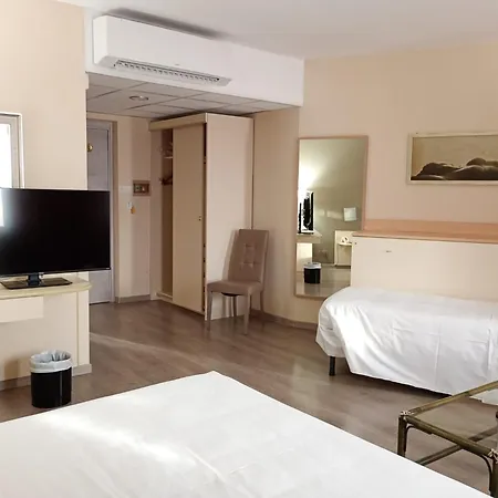 Des Alpes Hotel