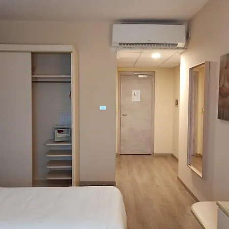 Des Alpes Hotell 3*