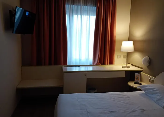 Hotel Des Alpes 3*
